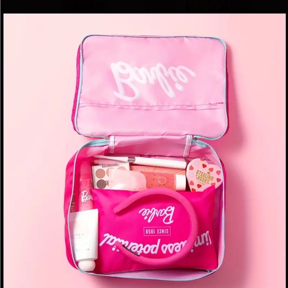 3pc Barbie Travel Set with Pink Travel bag, Tumbler and Socks - Picture 9 of 10